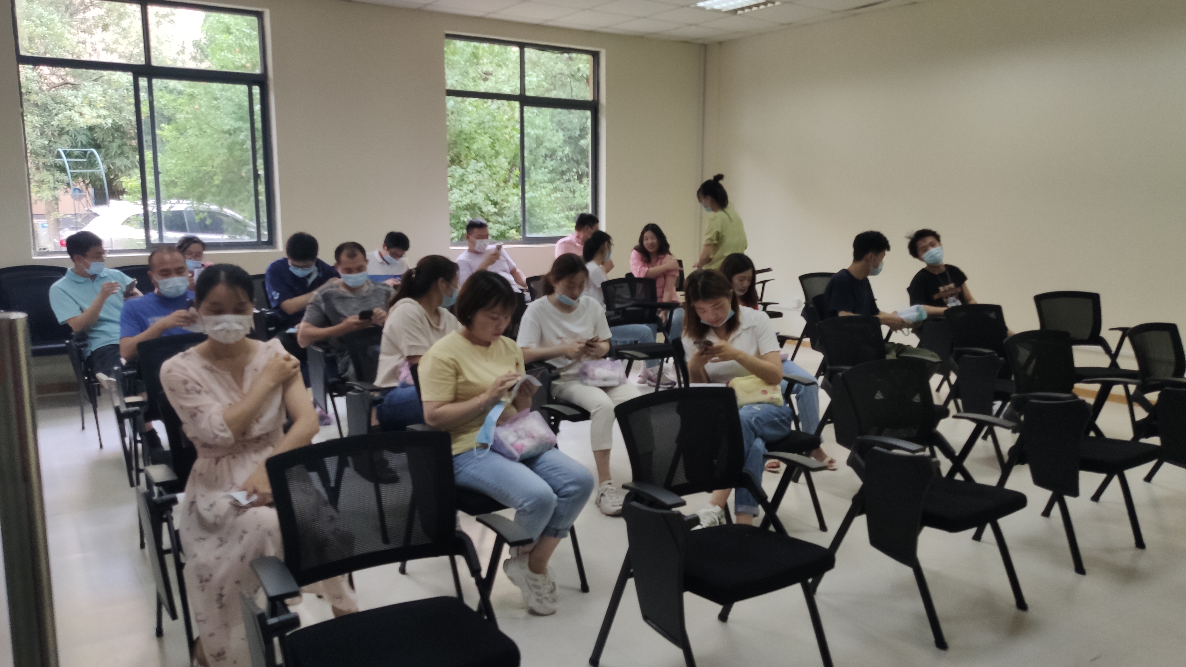 依斯倍環(huán)保組織全體員工接種新冠疫苗